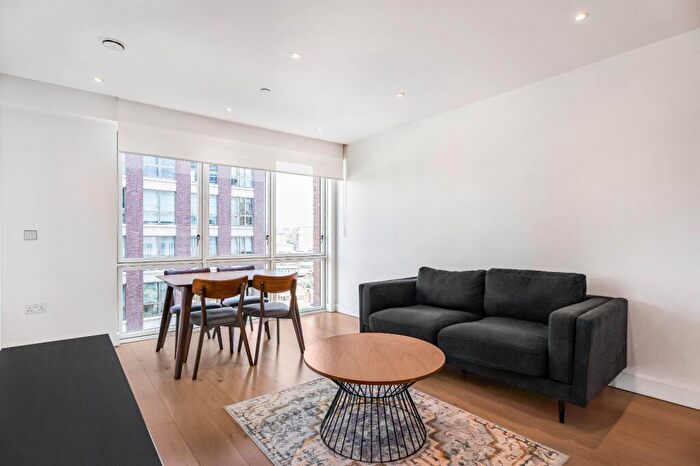 1 Bedroom Flat For Sale In Arniston Way, Maryland, E14