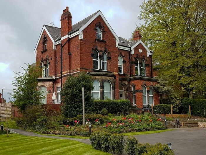 2 Bedroom Flat To Rent In Cardigan Road, Leeds, West Yorkshire, LS6