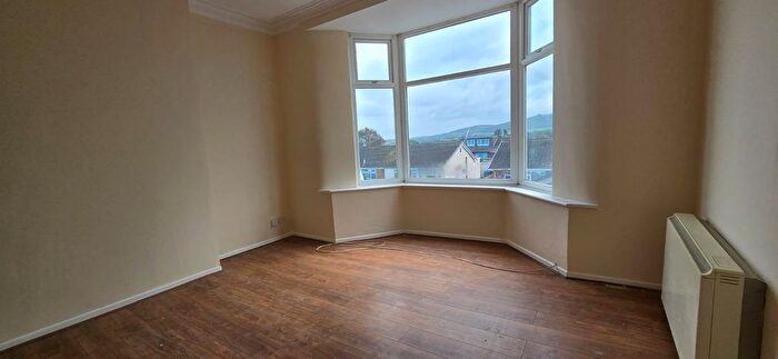1 Bedroom Flat To Rent In South Parade, Abergele, Pensarn, LL22