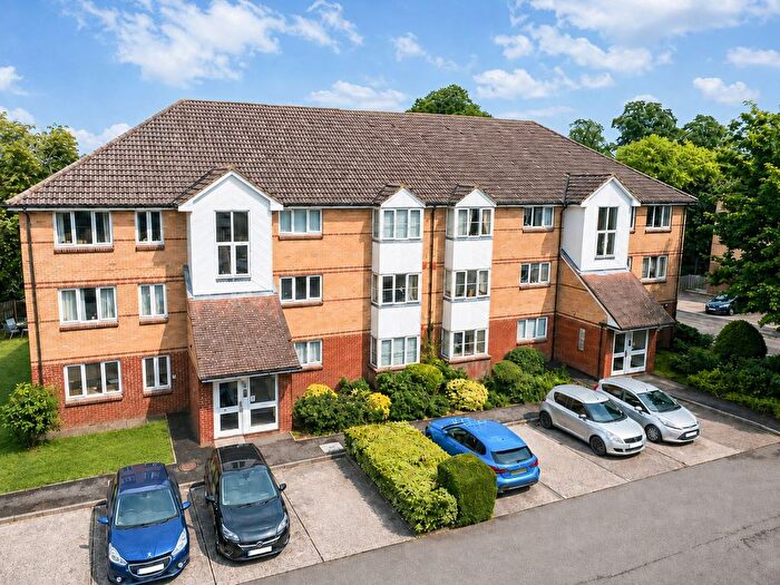 1 Bedroom Flat For Sale In Bedford Road, Hitchin, SG5