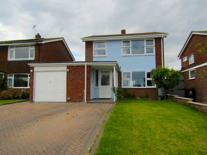 3 Bedroom Detached House To Rent In Hubbards Chase, Walton On The Naze, CO14