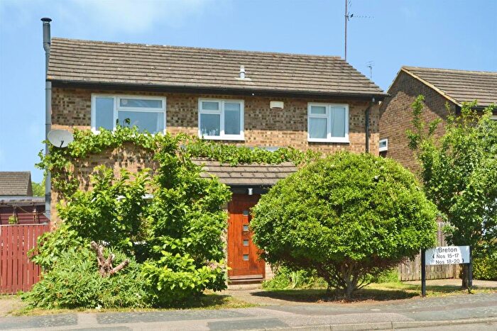 5 Bedroom Detached House For Sale In Breton, Stony Stratford, Milton Keynes, MK11