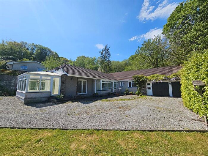 4 Bedroom Detached Bungalow For Sale In Chapel Street, Gunnislake, PL18