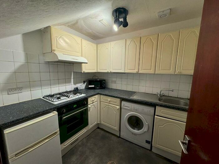 1 Bedroom Flat To Rent In Swinburne Street, Derby, Derbyshire, DE1