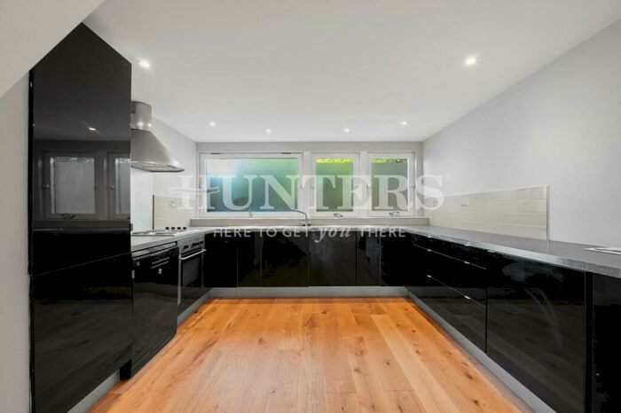 3 Bedroom Semi-Detached House To Rent In Beaumont Walk, London, NW3