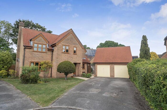 4 Bedroom Detached House For Sale In Cranbourne Drive, Otterbourne, SO21