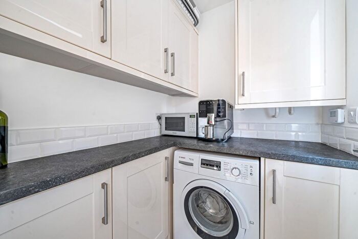 5 Bedroom Detached House For Sale In James Place, Flitwick, MK45
