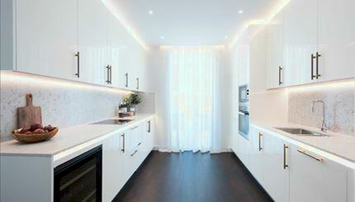 2 Bedroom Flat To Rent In London, SW11