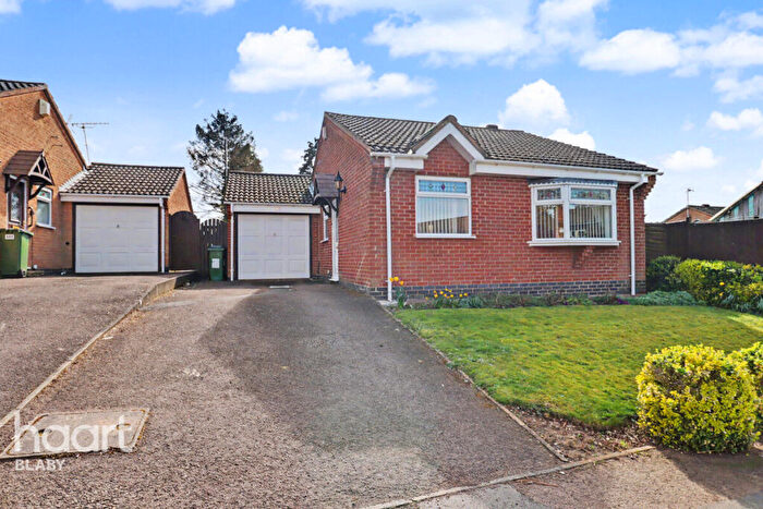 2 Bedroom Detached Bungalow For Sale In Gilmorton Avenue, Leicester, LE2