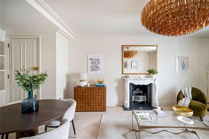 3 Bedroom Flat For Sale In Pembridge Gardens, Notting Hill, London, W2