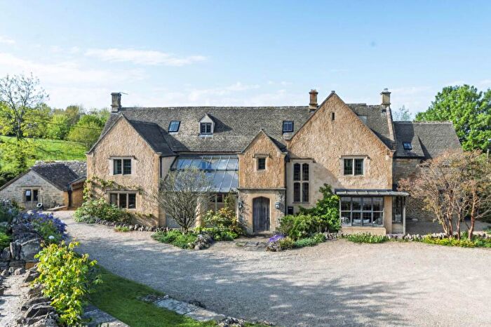 6 Bedroom Detached House To Rent In Glebe Farm, Great Rissington, GL54