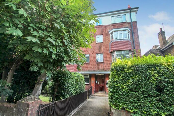 2 Bedroom Apartment To Rent In Fairwood Court, Fairlop Road, Leytonstone, London, E11