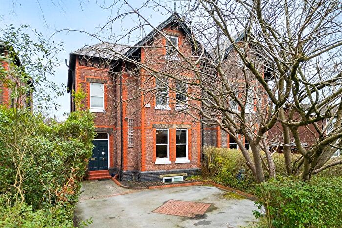 6 Bedroom Semi-Detached House For Sale In Park Road, Hale, Altrincham, WA15