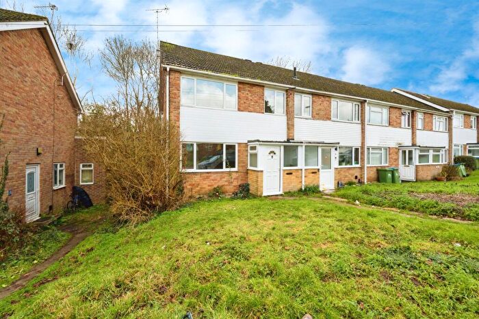 3 Bedroom End Of Terrace House For Sale In Bealing Close, Southampton, SO16