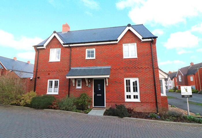 3 Bedroom Detached House For Sale In Morley Lee Mews, Botley, SO32