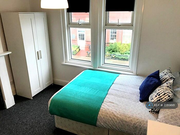 5 Bedroom Terraced House To Rent In Penhale Road, Portsmouth, PO1