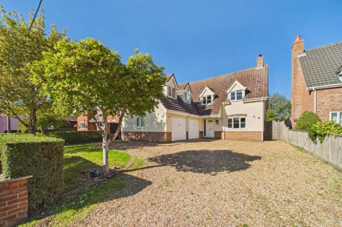 5 Bedroom Detached House For Sale In Harling Road, Great Hockham, IP24