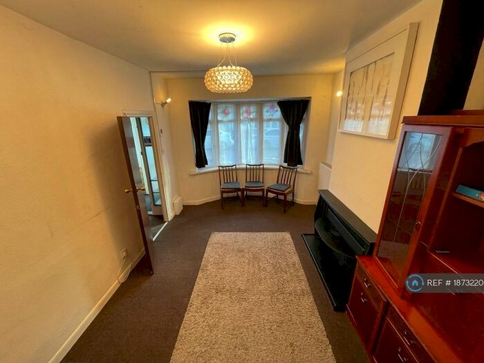 5 Bedroom Terraced House To Rent In Avenons Road, London, E13