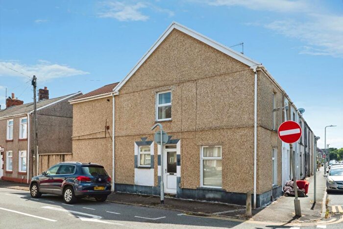 3 Bedroom End Of Terrace House For Sale In Argyle Street, Swansea, West Glamorgan, SA1