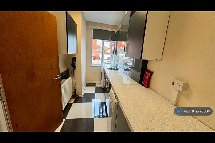 3 Bedroom Flat To Rent In St. John Street, Newport Pagnell, MK16