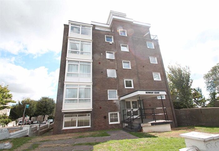 Studio To Rent In Dyke Road, Brighton, BN1