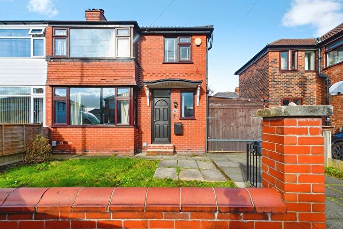 3 Bedroom Semi Detached House For Sale In Hereford Drive, Swinton, Manchester, Greater Manchester, M27