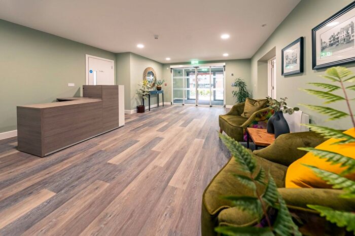 1 Bedroom Flat For Sale In Glebe Court, Abbotswood Common Road, Romsey, Hampshire, SO51