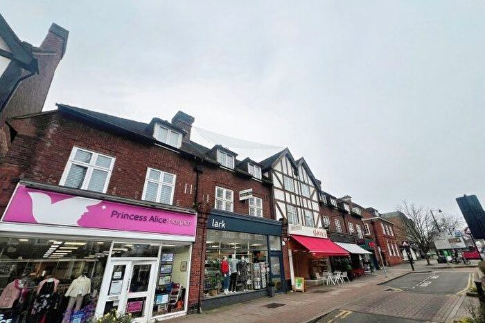 1 Bedroom Flat To Rent In High Street, Esher, KT10