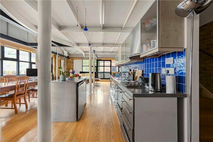 2 Bedroom Flat To Rent In Risborough Street, London, SE1