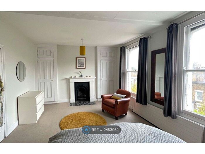 2 Bedroom Maisonette To Rent In Springdale Road, London, N16