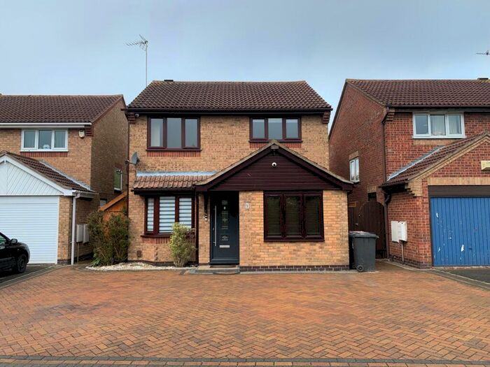 3 Bedroom House To Rent In Lavington Grange, Peterborough, PE1