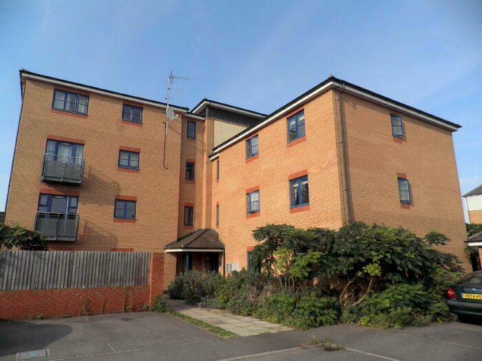 2 Bedroom Apartment To Rent In West Cotton Close, Northampton, NN4