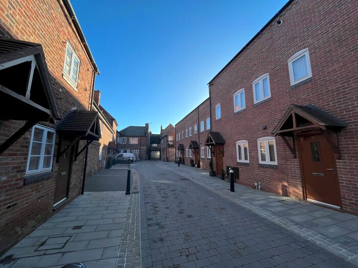 4 Bedroom Terraced House To Rent In Church Street, Atherstone, CV9