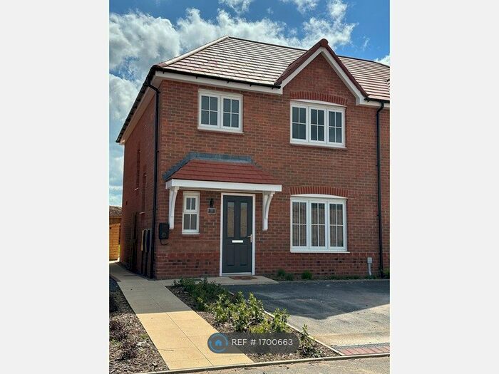 3 Bedroom Semi-Detached House To Rent In Standingwood Road, Ellesmere Port, CH65