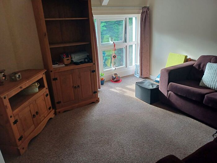 1 Bedroom Flat To Rent In Bodmin Road, St. Austell, PL25