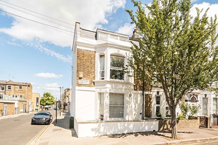 2 Bedroom Flat To Rent In Mordaunt Street, Stockwell, SW9