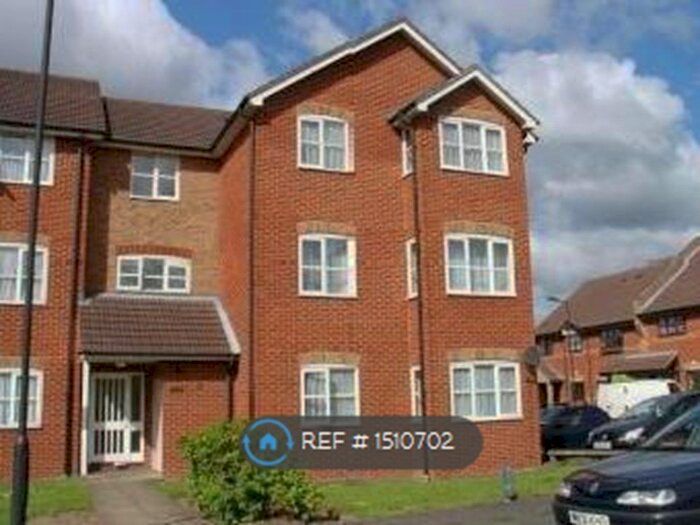 1 Bedroom Flat To Rent In Lime Close, Harrow Weald, HA3