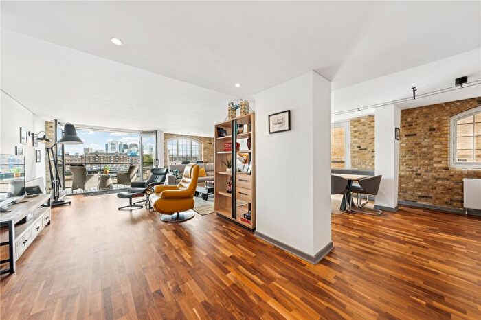 2 Bedroom Flat For Sale In Butlers Wharf Building, Shad Thames, London, SE1