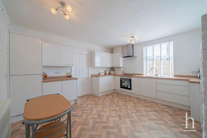 1 Bedroom Flat For Sale In North Parade, Hoylake, CH47