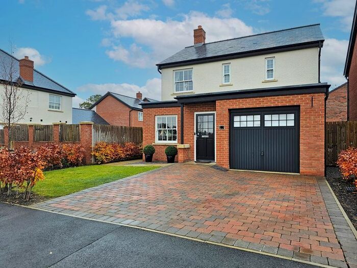 3 Bedroom Detached House For Sale In Lynley Way, Newcastle Upon Tyne, NE20