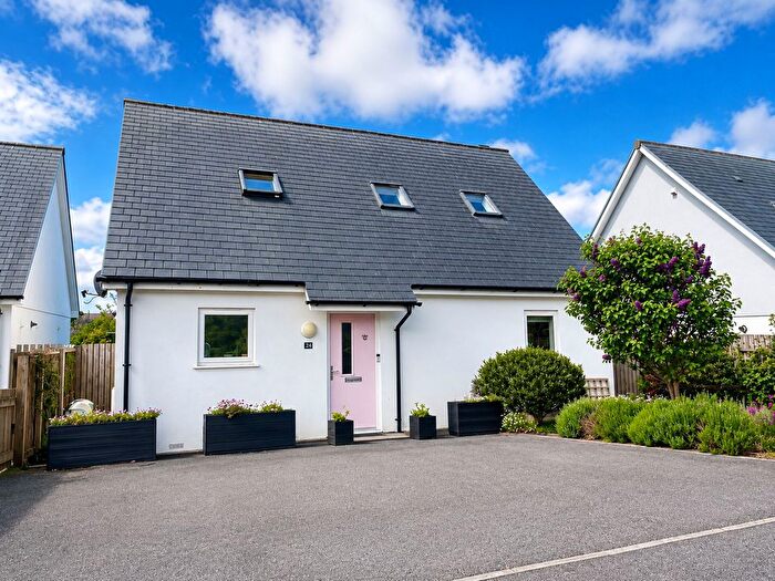 3 Bedroom Detached House For Sale In Elm Close, Newquay, TR7