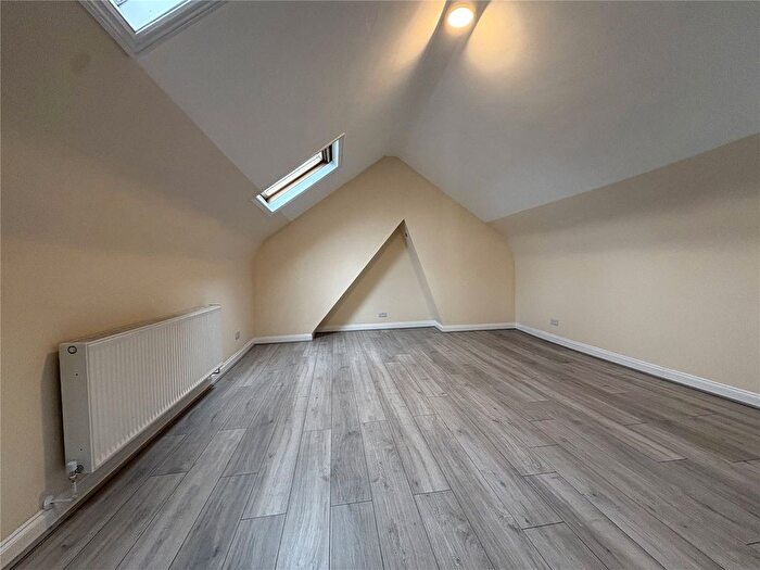 3 Bedroom Maisonette To Rent In Eastern Avenue, London, IG4