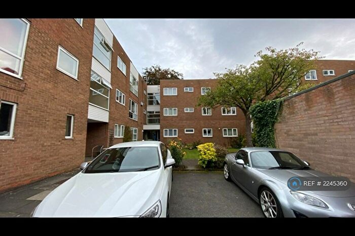 2 Bedroom Flat To Rent In The Beeches, Newcastle Upon Tyne, NE12