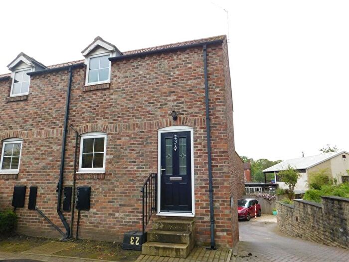 2 Bedroom End Of Terrace House To Rent In Somerset Row, Ripon, North Yorkshire, HG4