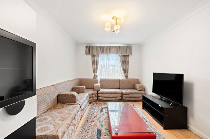 1 Bedroom Flat To Rent In Fulham Court, Fulham Road, SW6