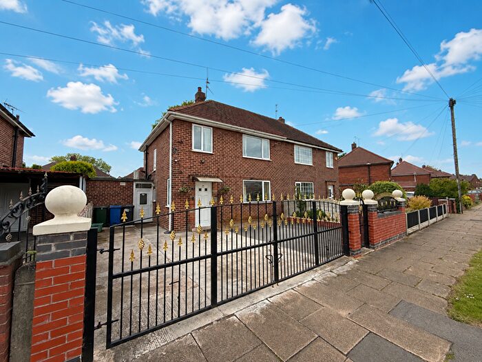 3 Bedroom Semi-Detached House For Sale In Northumberland Avenue, Doncaster, DN2