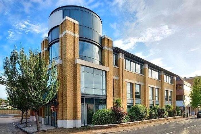 1 Bedroom Flat To Rent In London Road, Staines-Upon-Thames, Surrey, TW18