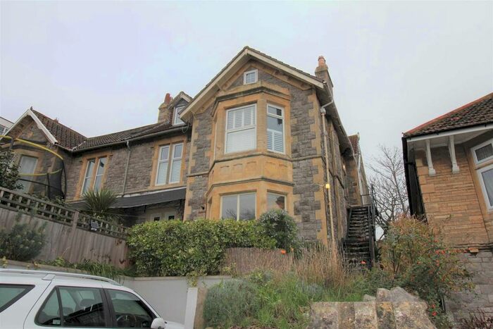 2 Bedroom Flat To Rent In Coombeside, Shrubbery Walk, BS23