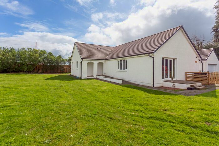 3 Bedroom Detached Bungalow For Sale In New Abbey Road, Dumfries, DG2