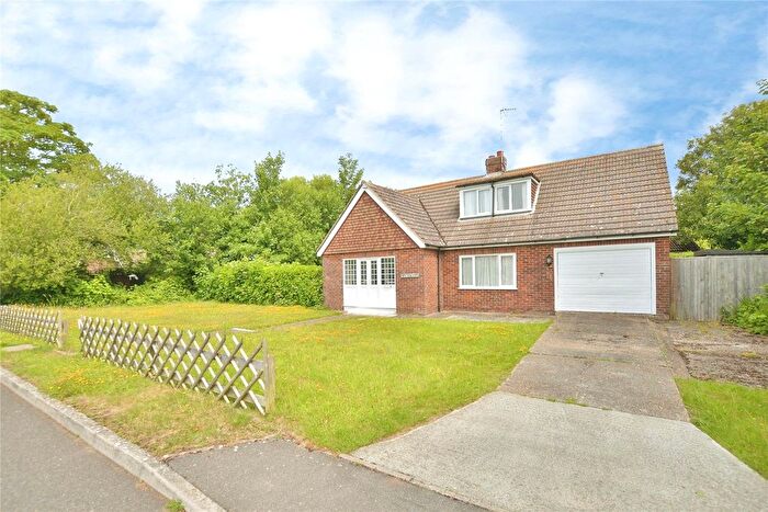 3 Bedroom Bungalow For Sale In Blenheim Road, Littlestone, New Romney, Kent, TN28